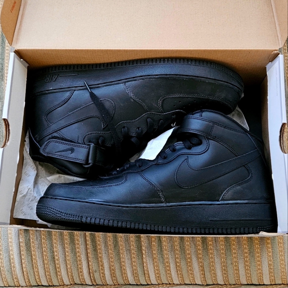 Air Force 1 Mid '07 "Triple Black" SIZE 14
